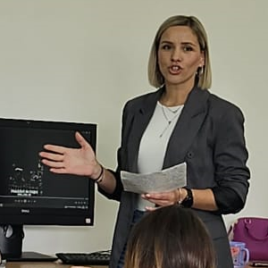 Profesorica Ivana Brnada govori o svojim iskustvima u Njemačkoj Profesorica Ivana Brnada govori o svojim iskustvima u Njemačkoj